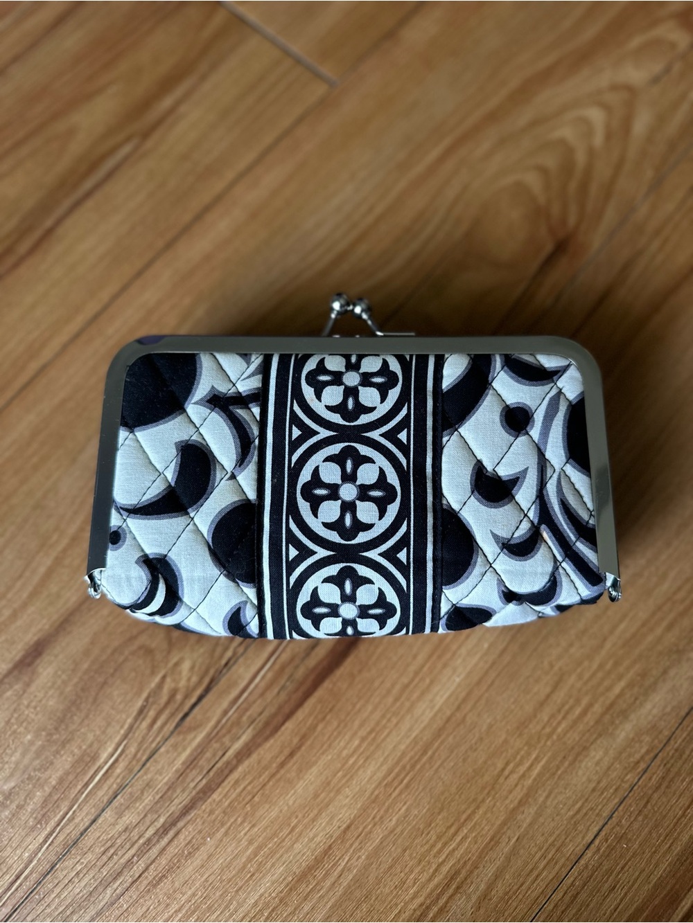Vera Bradley Black and White Quilted Kisslock Closure Makeup Cosmetic Bag Clutch